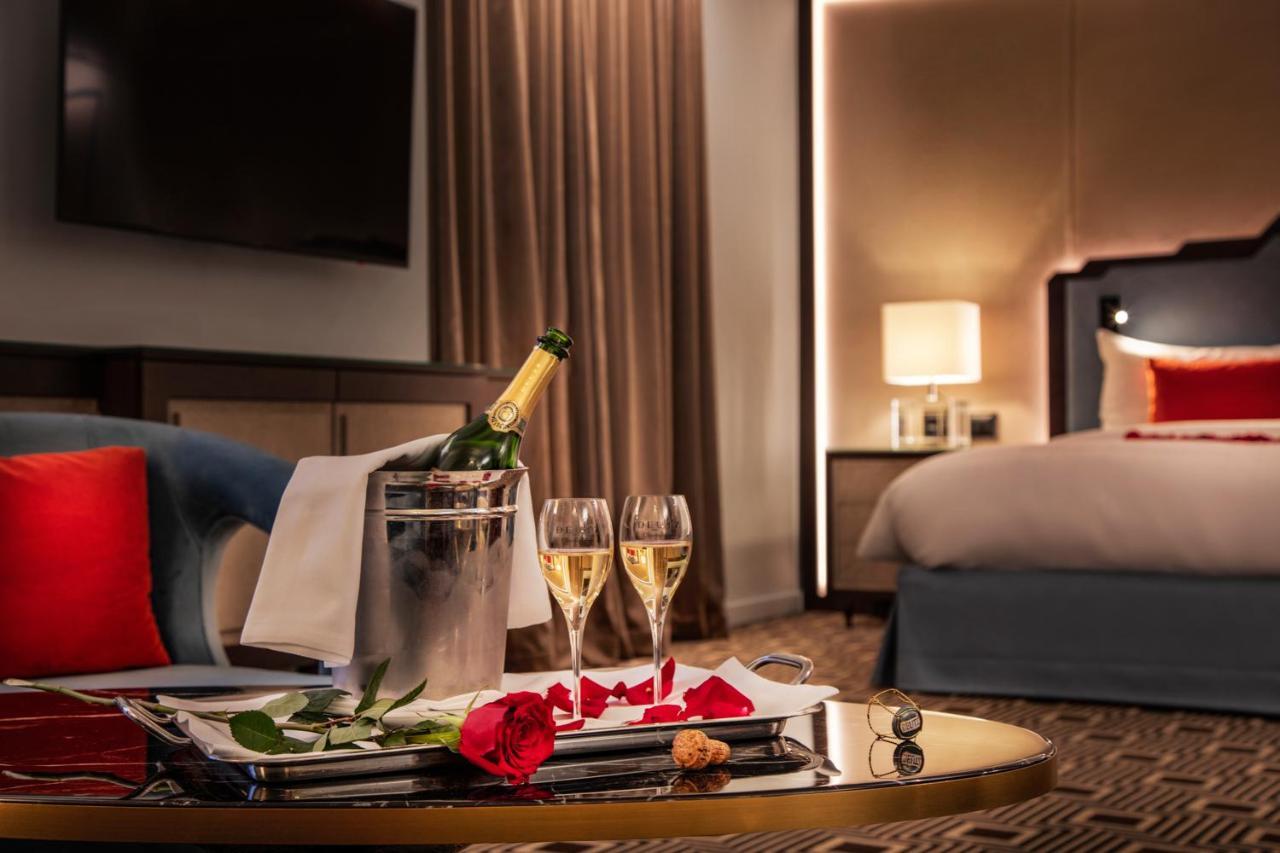 Hotel Bristol Женева Екстериор снимка