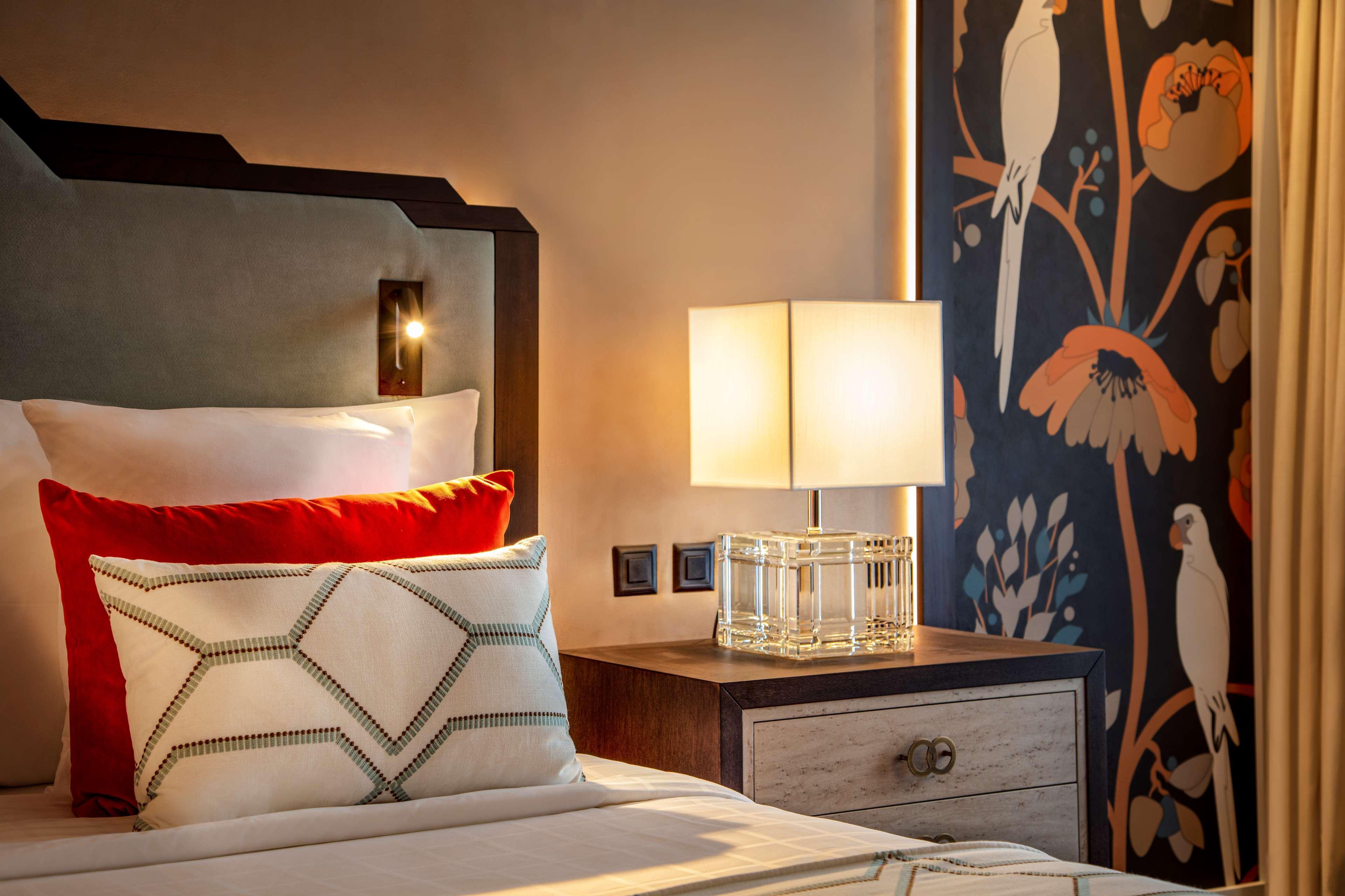 Hotel Bristol Женева Екстериор снимка