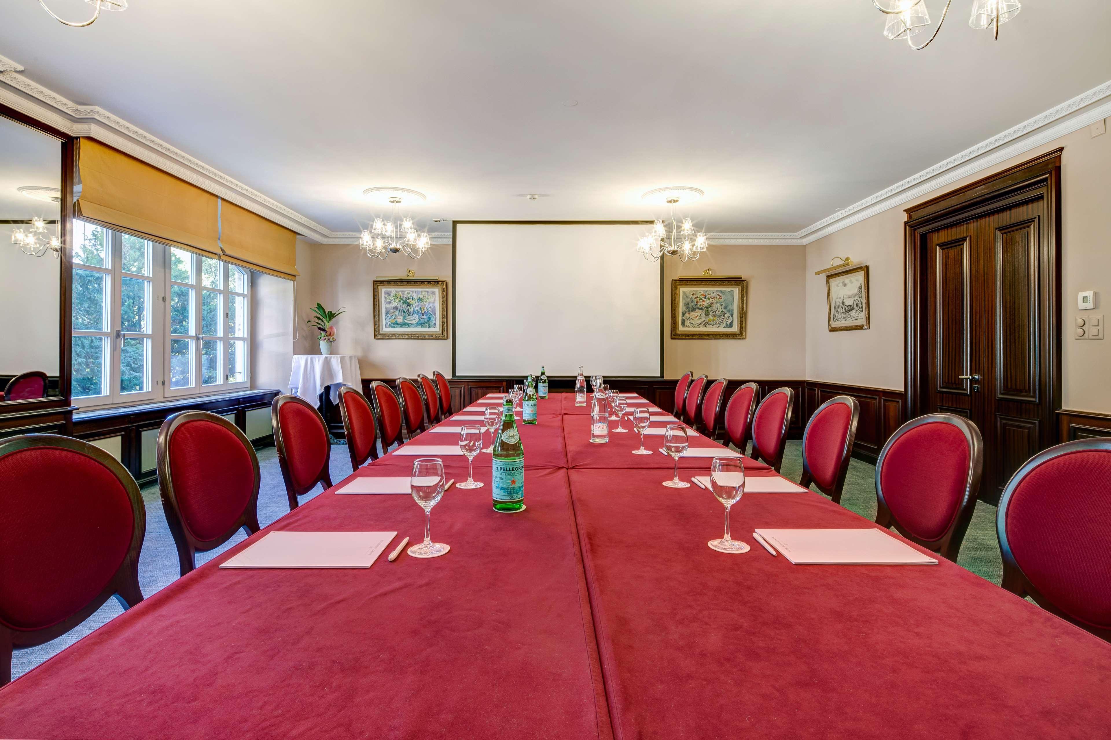 Hotel Bristol Женева Екстериор снимка