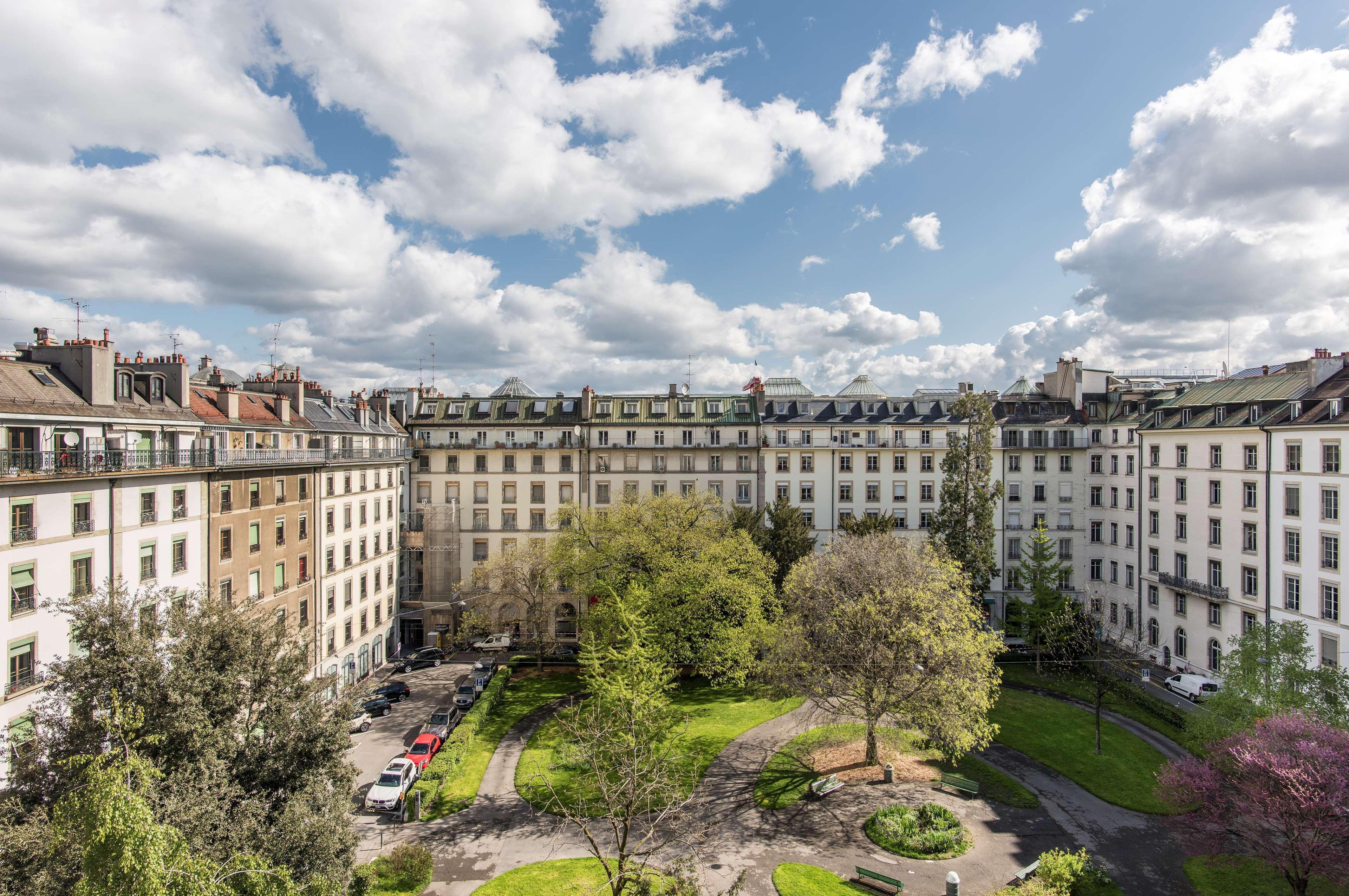 Hotel Bristol Женева Екстериор снимка