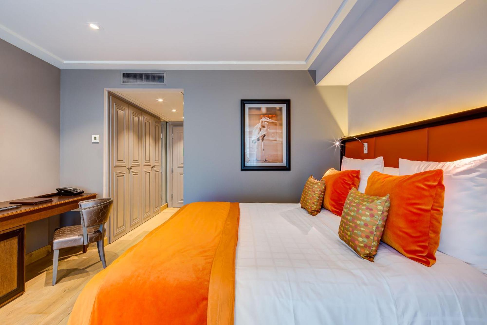 Hotel Bristol Женева Екстериор снимка